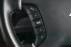 2017 Mitsubishi
Pajero GLX