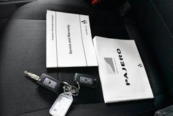 2017 Mitsubishi
Pajero GLX