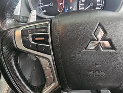 2016 Mitsubishi
Pajero Sport Exceed