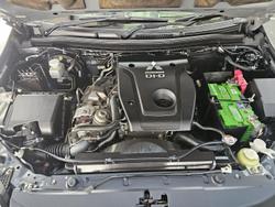 2016 Mitsubishi
Pajero Sport Exceed