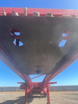 2010 Maxitrans Retractable Triaxle Skel Lead Trailer