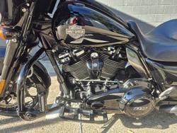 2021 Harley-Davidson Street Glide Special 114 (FLHXS) Touring Black