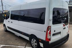 2017 Renault Master X62 Glacier White