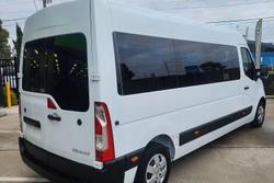 2017 Renault Master X62 Glacier White