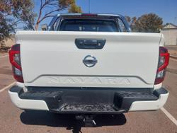 2025 Nissan Navara ST-X