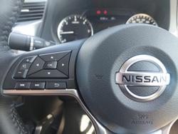 2025 Nissan Navara ST-X