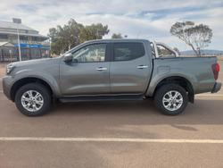 2024 Nissan Navara ST