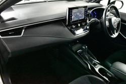 2019 Toyota
Corolla ZR Hybrid