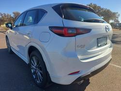 2022 Mazda
CX-5 G35 Akera