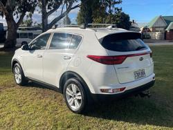 2017 Kia
Sportage Si