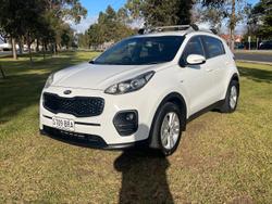 2017 Kia
Sportage Si