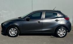 2019 Mazda
                2 Neo