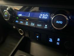 2020 Toyota
                Hilux SR5