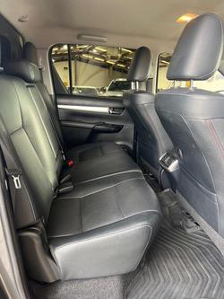 2020 Toyota
                Hilux SR5
