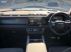 2025 Land Rover Defender 110 P525 V8 L663 MY25.5 AWD Fuji White