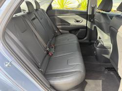 2025 Hyundai
                i30 Elite Hybrid