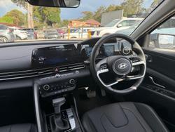 2025 Hyundai
                i30 Elite Hybrid