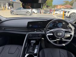 2025 Hyundai
                i30 Elite Hybrid