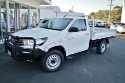 2015 TOYOTA
HILUX SR (4x4)