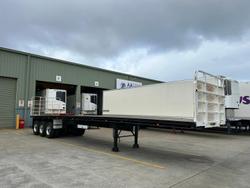 2016 Haulmark St3 13.55M Flat Deck Moffeet Black