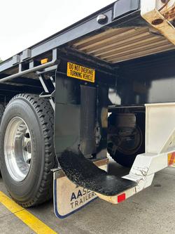 2016 Haulmark St3 13.55M Flat Deck Moffeet Black