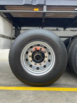 2016 Haulmark St3 13.55M Flat Deck Moffeet Black