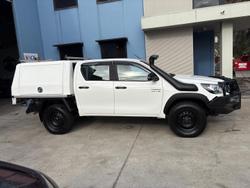 2020 Toyota
Hilux SR