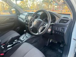 2021 Mitsubishi
Triton GLX