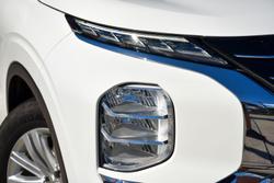 2021 Mitsubishi Outlander ES ZM MY22 AWD White
