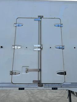 2011 FTE St3 22 Pallet -30 Freezer, Rear Evap, Rt Side Door