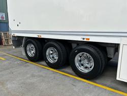 2011 FTE St3 22 Pallet -30 Freezer, Rear Evap, Rt Side Door
