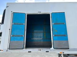 2011 FTE St3 22 Pallet -30 Freezer, Rear Evap, Rt Side Door