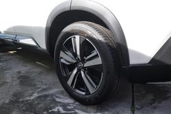 2025 Nissan
X-TRAIL Ti e-POWER