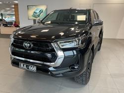 2020 Toyota Hilux SR5