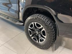 2020 Toyota Hilux SR5