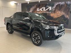 2020 Toyota Hilux SR5