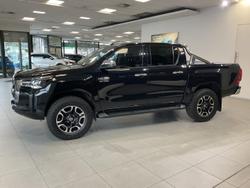 2020 Toyota Hilux SR5