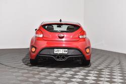 2014 Hyundai
                Veloster SR Turbo