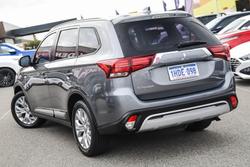 2020 Mitsubishi
Outlander ES