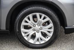 2020 Mitsubishi
Outlander ES