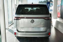 2025 Volkswagen ID. Buzz Pro BEV560