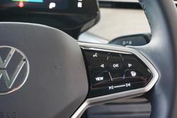 2025 Volkswagen ID. Buzz Pro BEV560