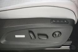 2025 Volkswagen ID. Buzz Pro BEV560