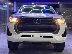 2020 Toyota
Hilux SR