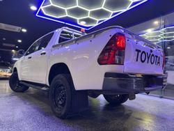 2020 Toyota
Hilux SR