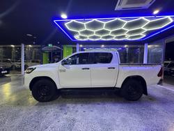 2020 Toyota
Hilux SR