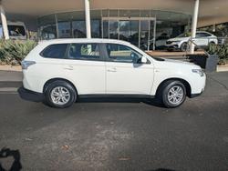 2013 Mitsubishi
Outlander ES