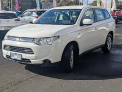 2013 Mitsubishi
Outlander ES