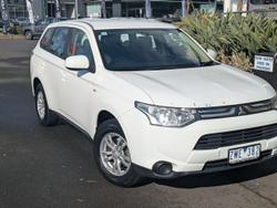 2013 Mitsubishi
Outlander ES