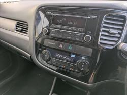 2013 Mitsubishi
Outlander ES